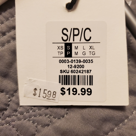 White  top - Picture 3 of 3